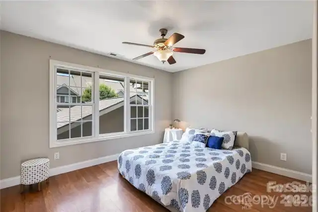 Listing Photo 16