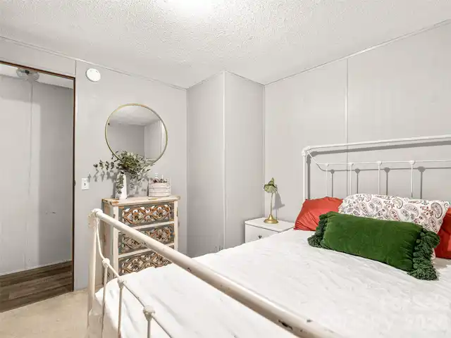 Listing Photo 22