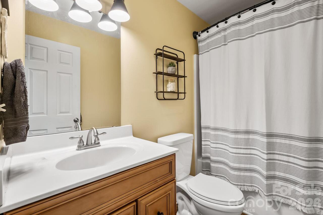 Listing Photo 18