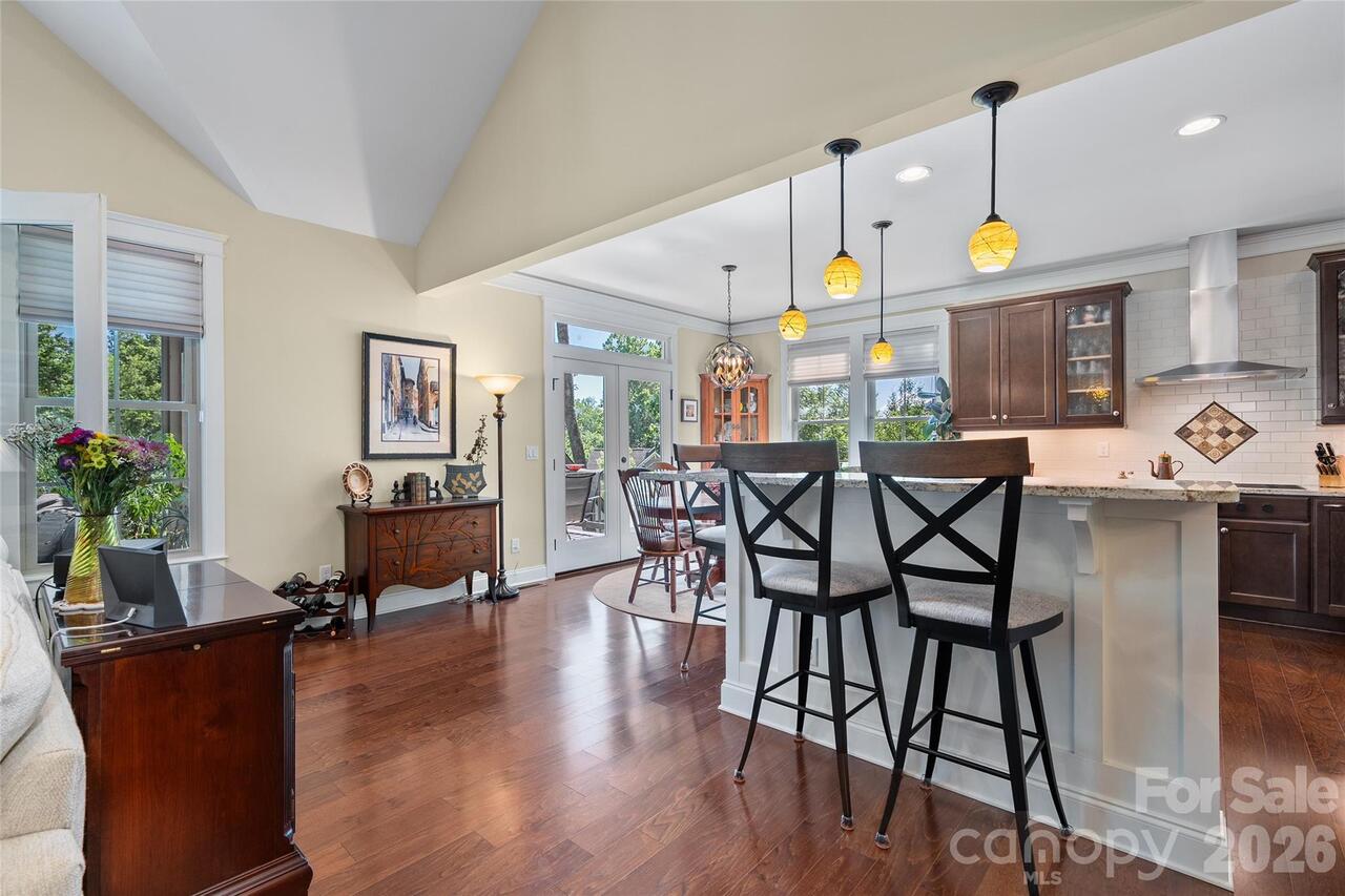 Listing Photo 18