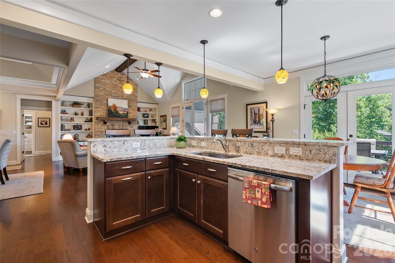 Listing Photo 19
