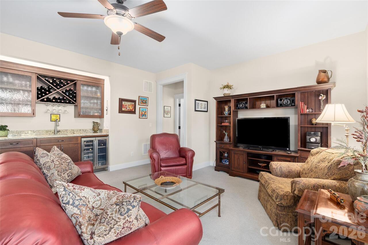 Listing Photo 43