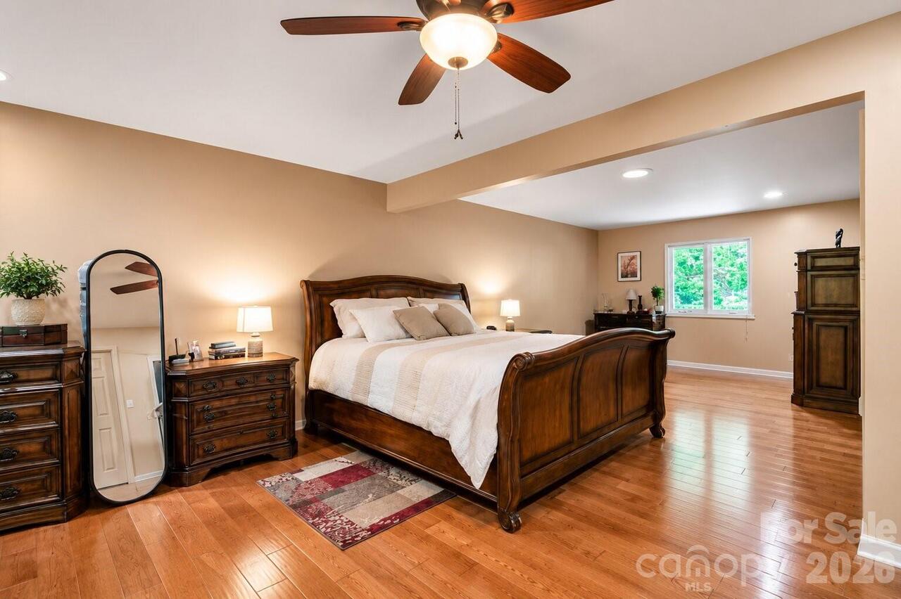 Listing Photo 22