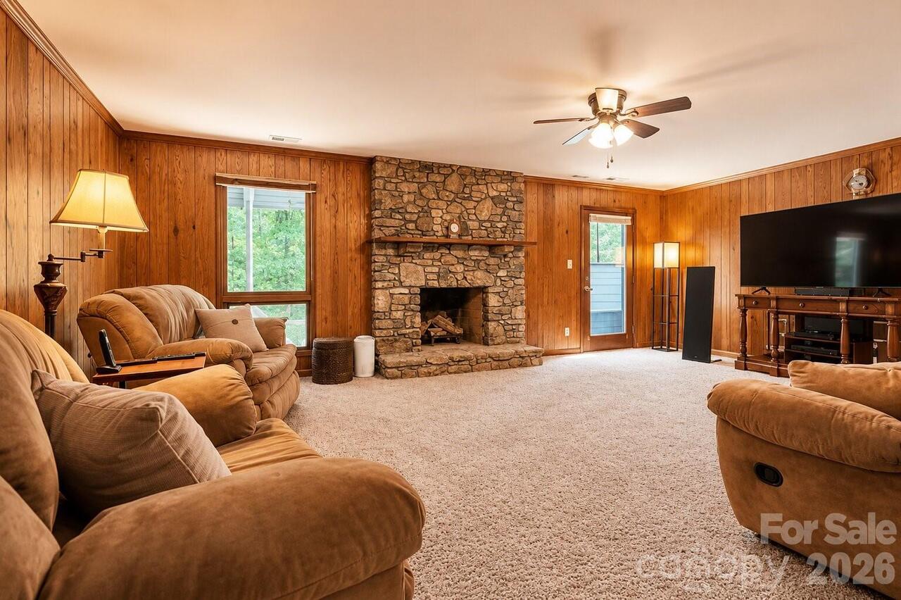 Listing Photo 33