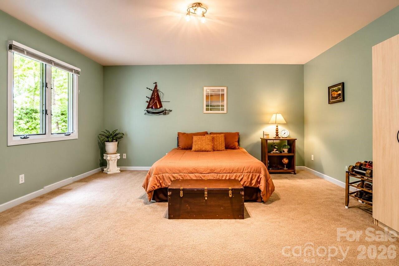 Listing Photo 37
