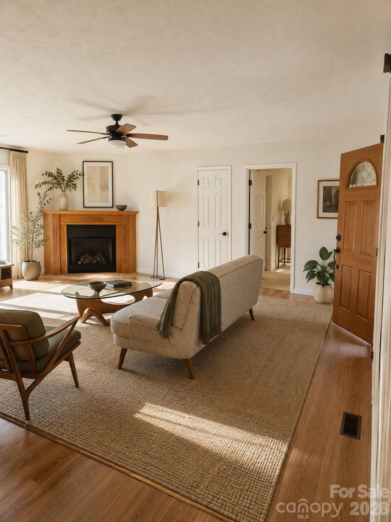 Listing Photo 11