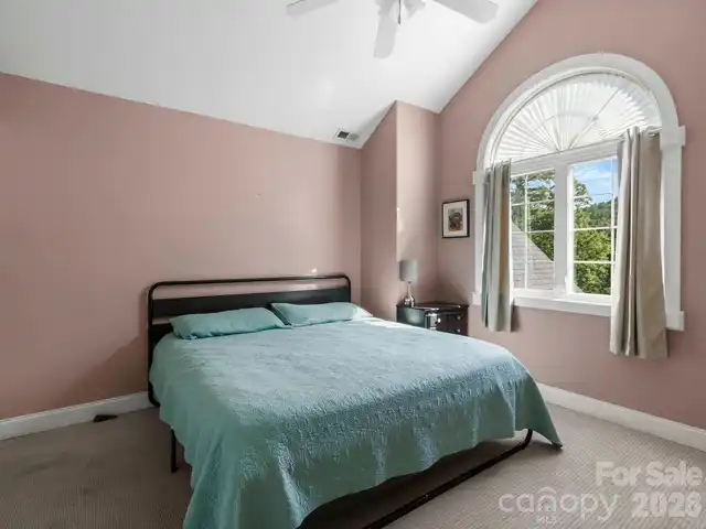 Listing Photo 21