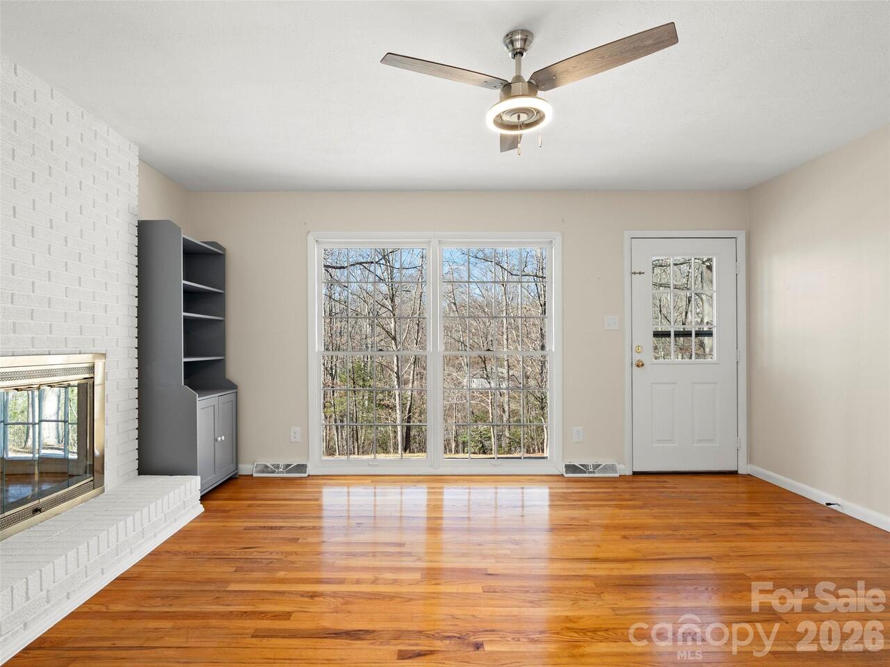 Listing Photo 7