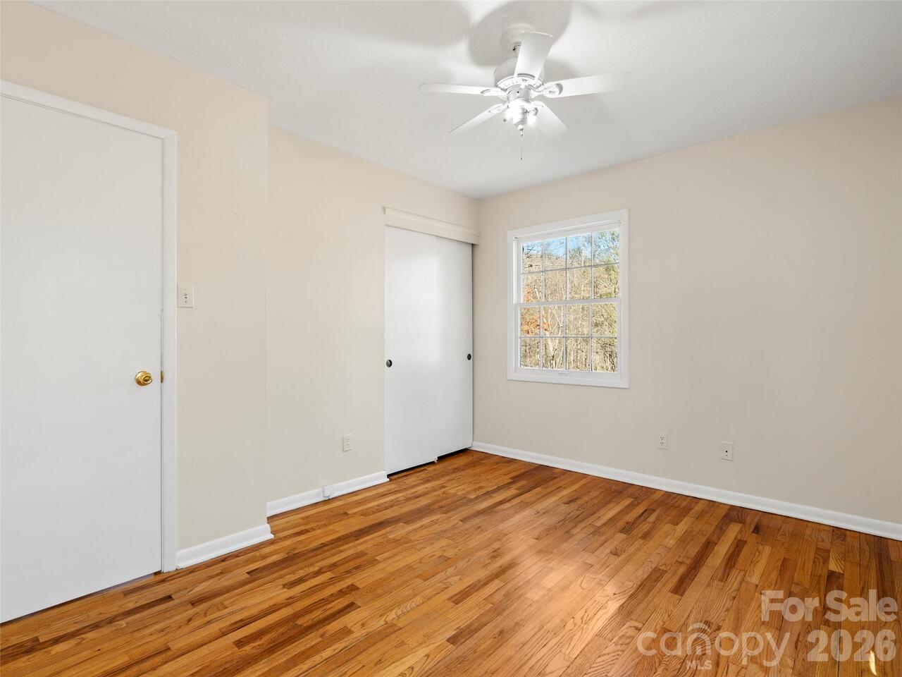 Listing Photo 16