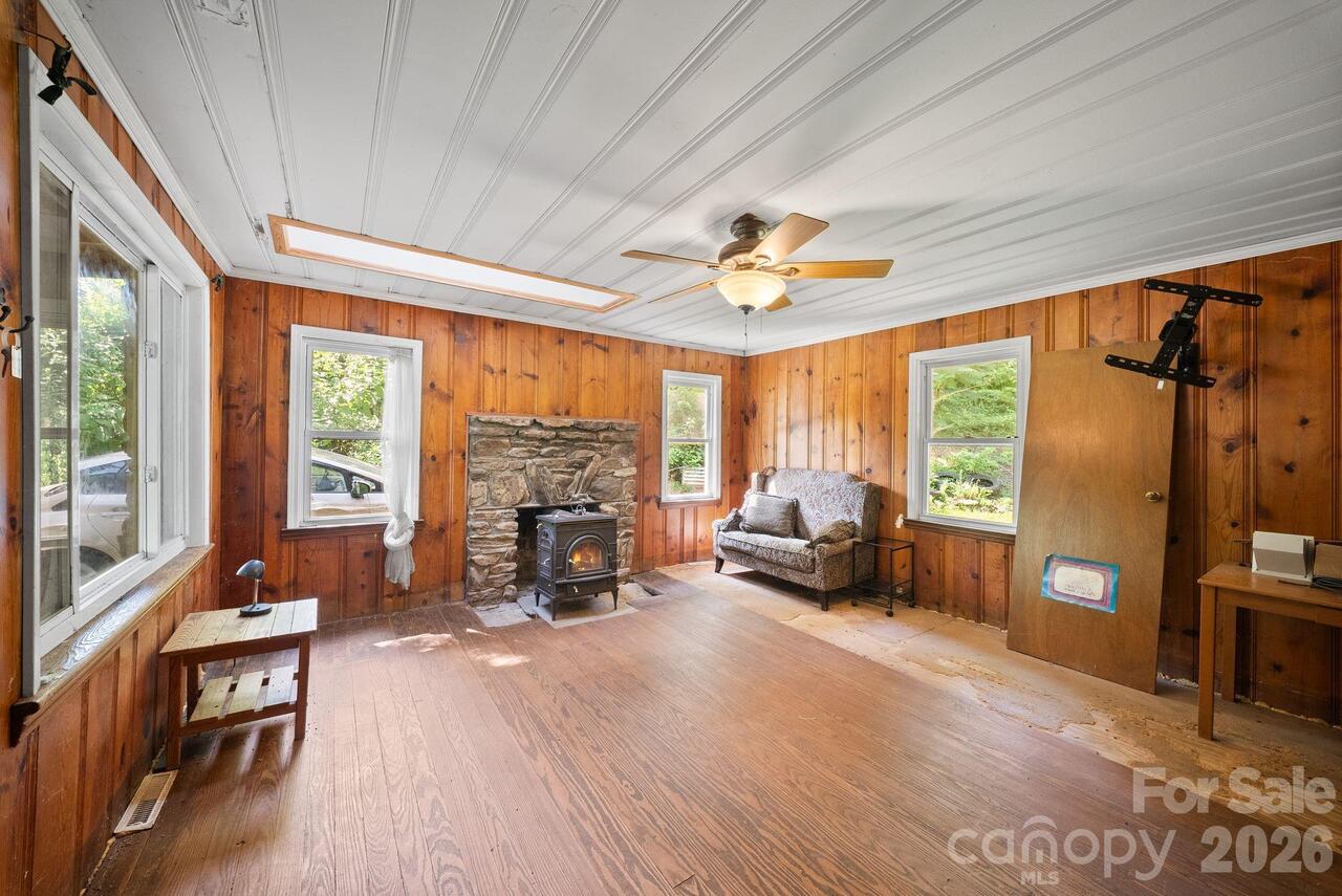 Listing Photo 19