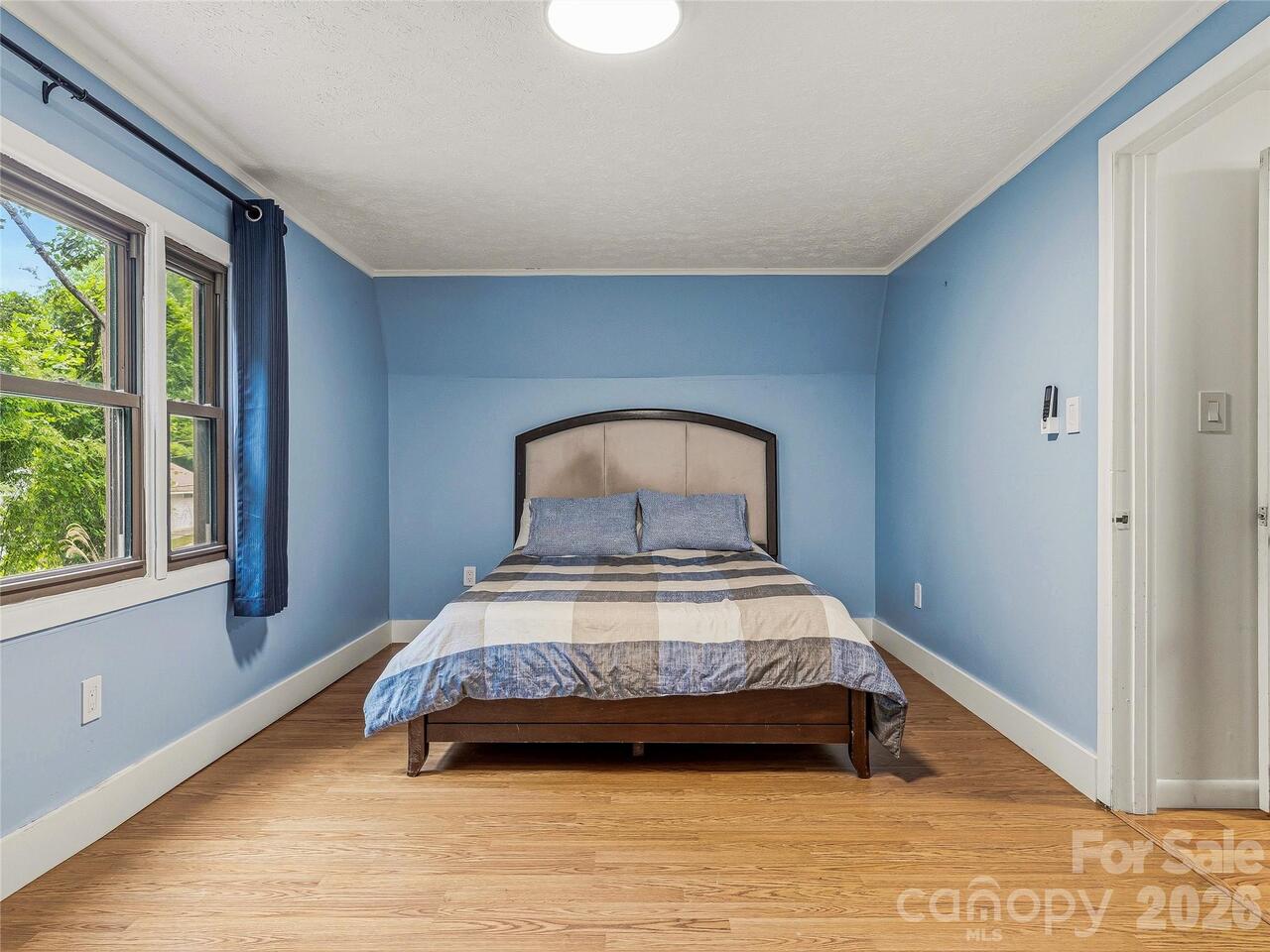 Listing Photo 14