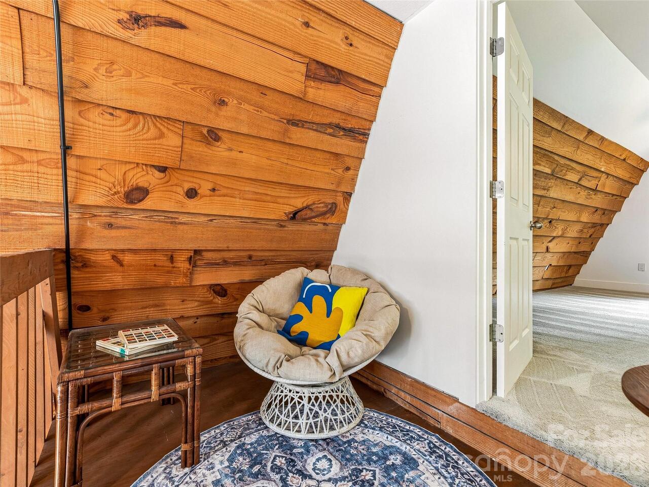 Listing Photo 17