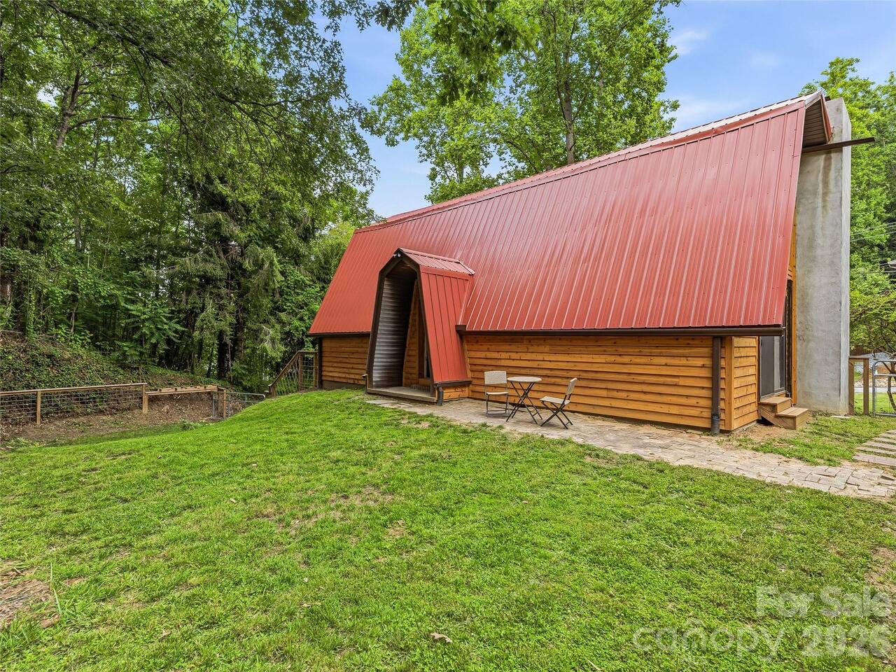 Listing Photo 24