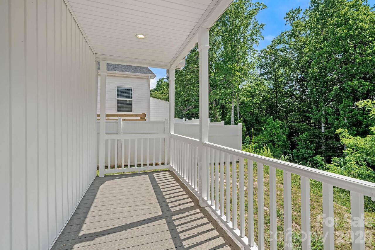 Listing Photo 22