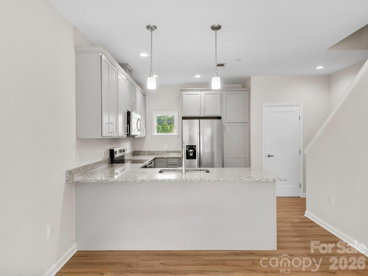 Listing Photo 17