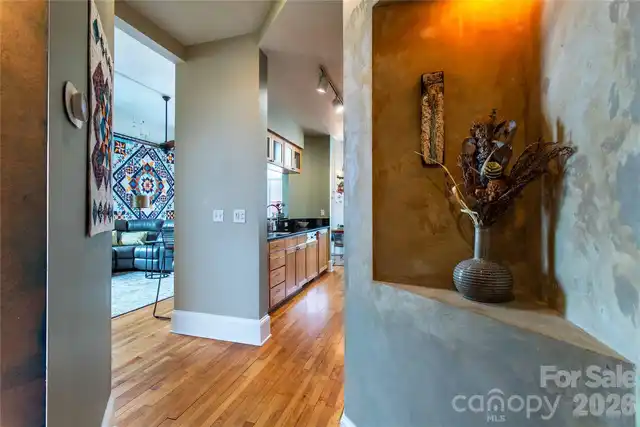Listing Photo 14