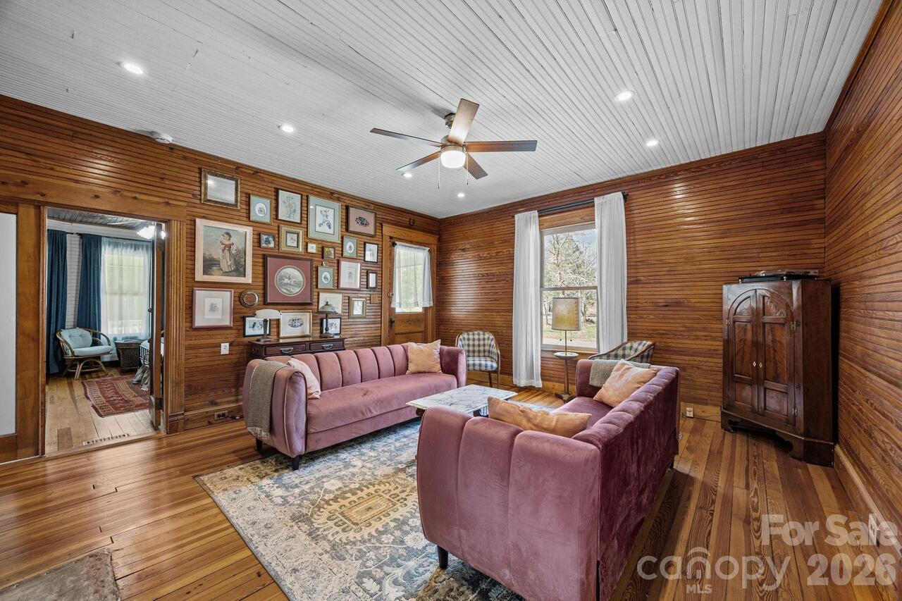 Listing Photo 7