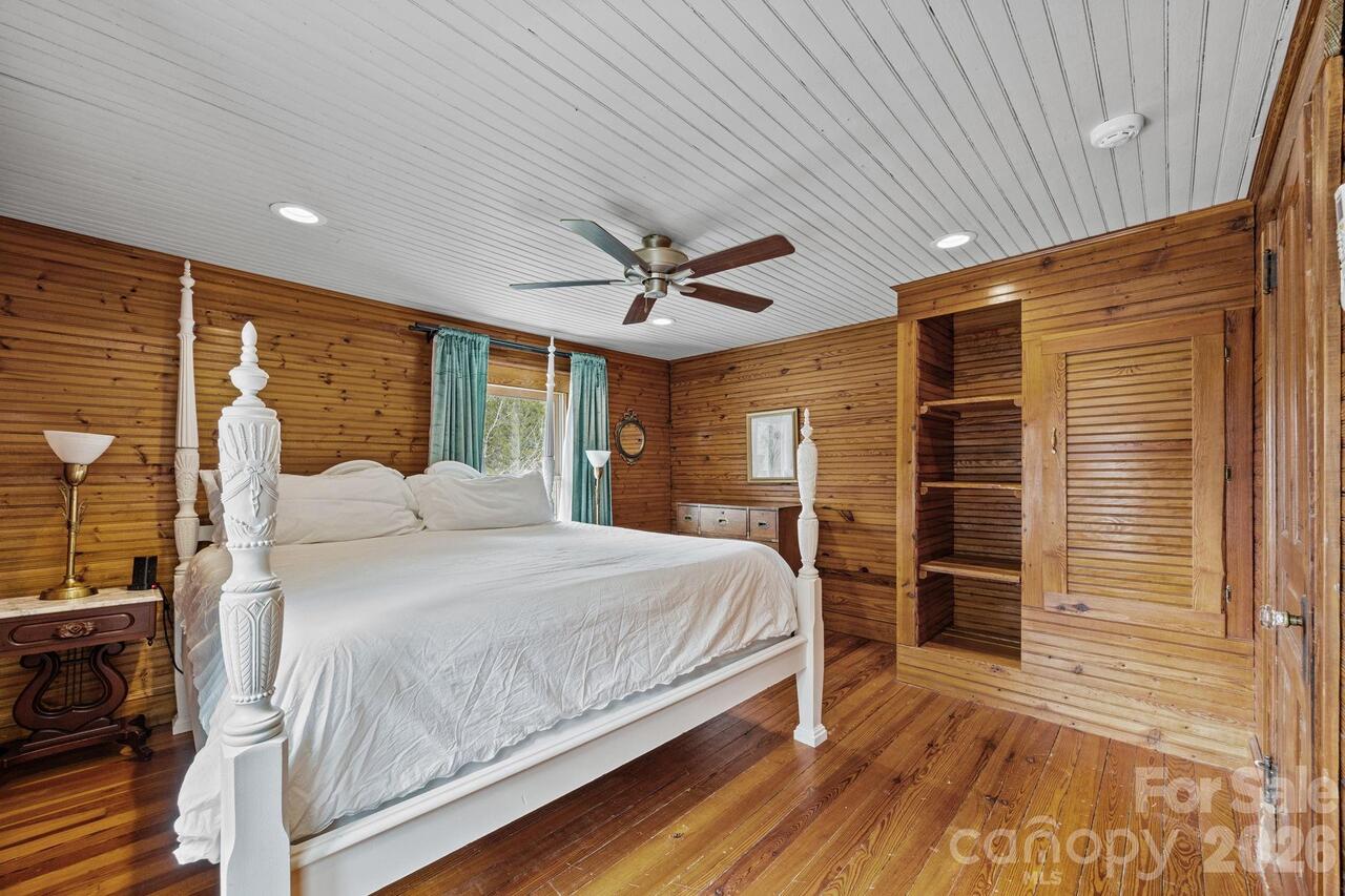 Listing Photo 22