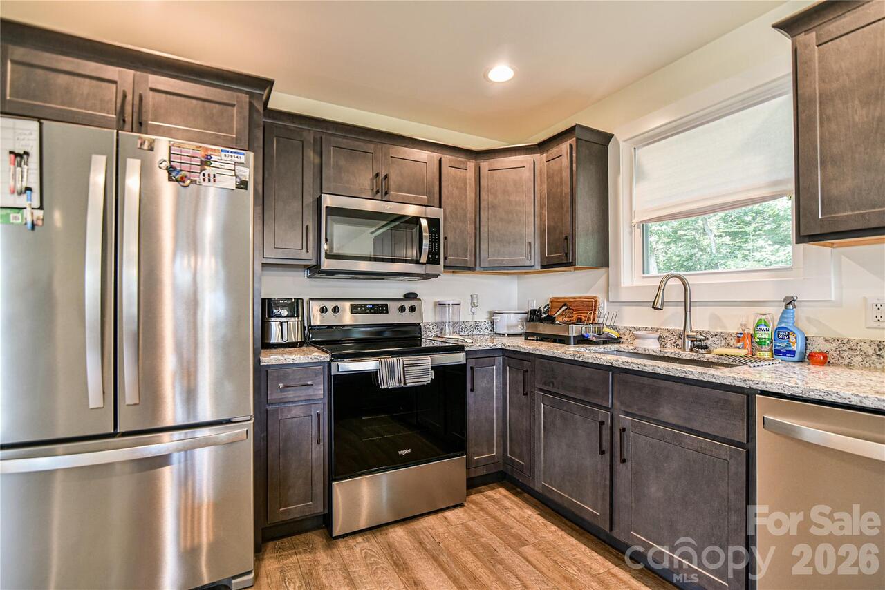 Listing Photo 7