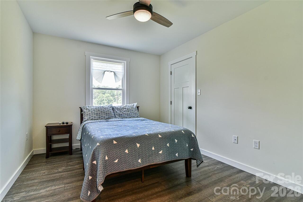Listing Photo 13