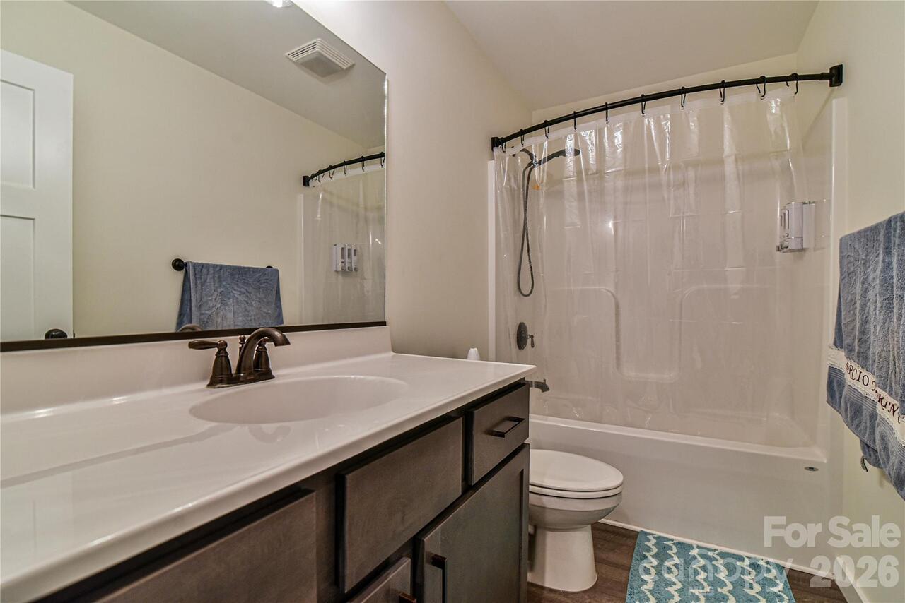Listing Photo 16