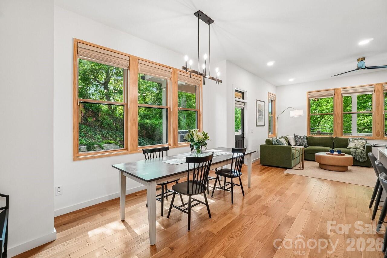 Listing Photo 10