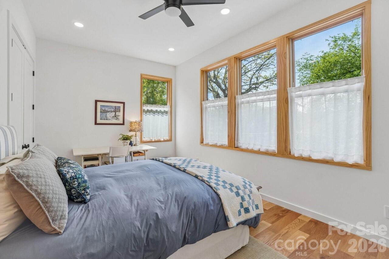 Listing Photo 31