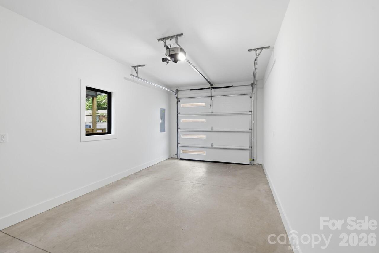 Listing Photo 32