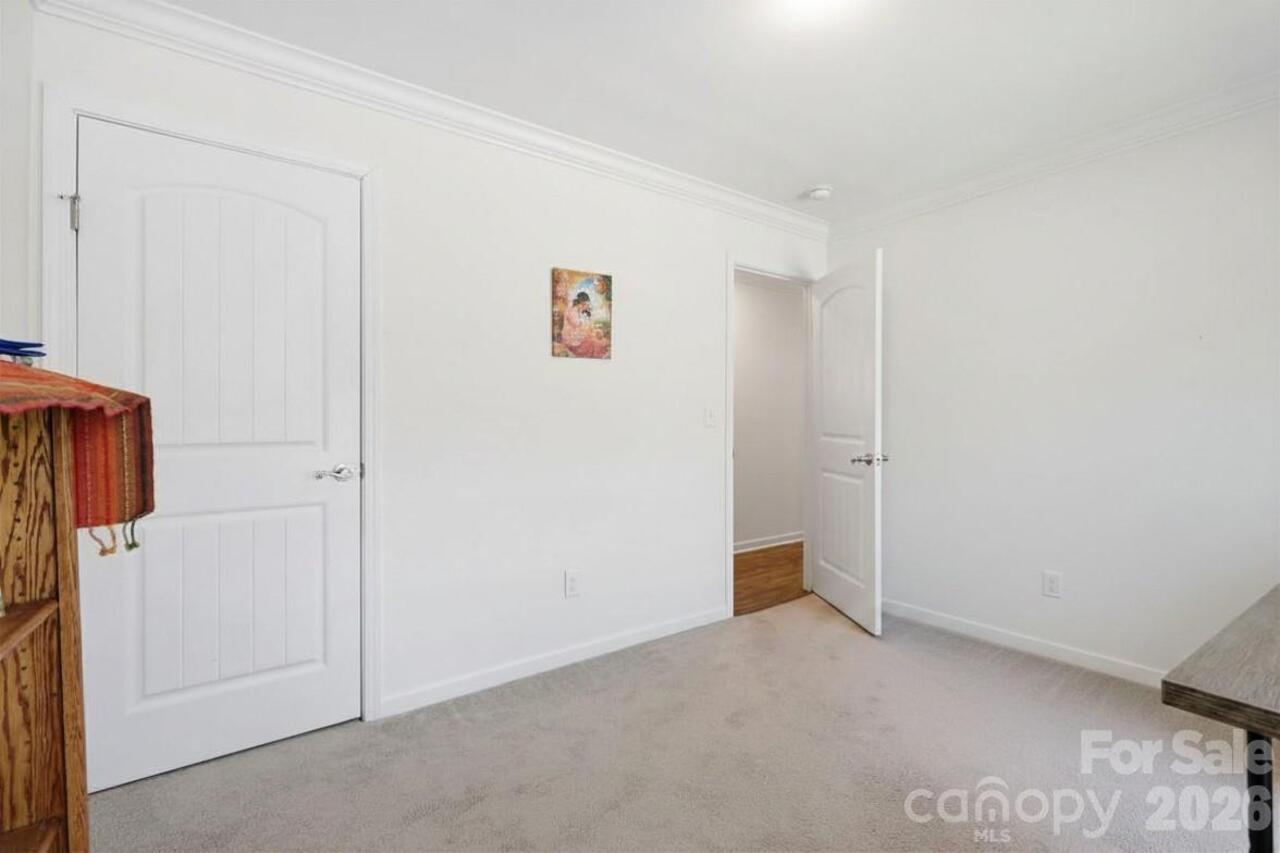 Listing Photo 13