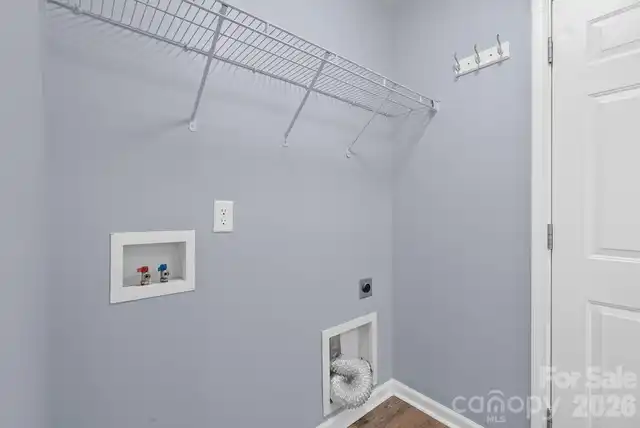 Listing Photo 12