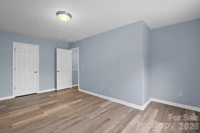 Listing Photo 23