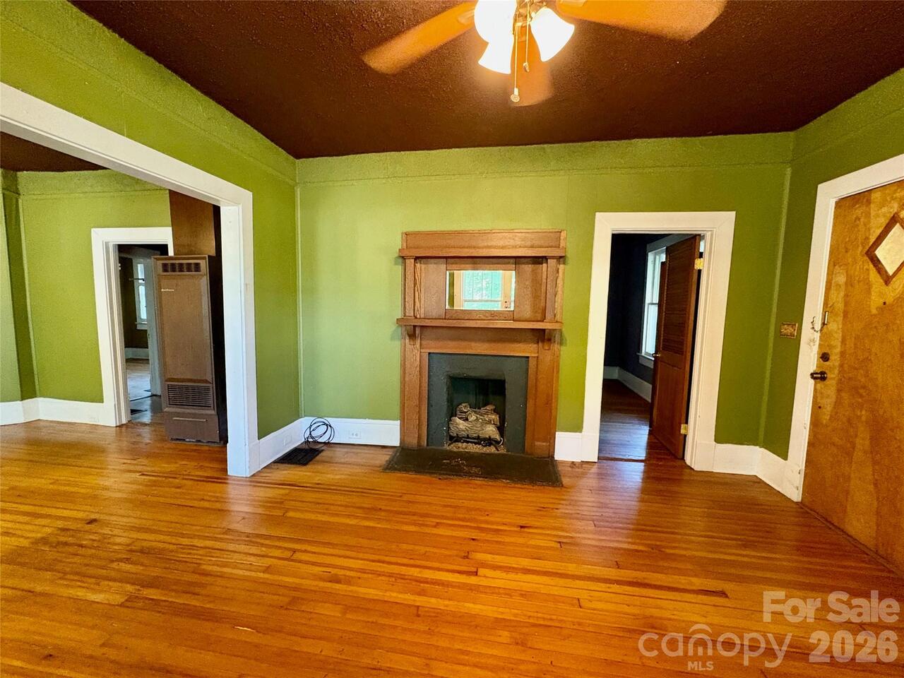 Listing Photo 7