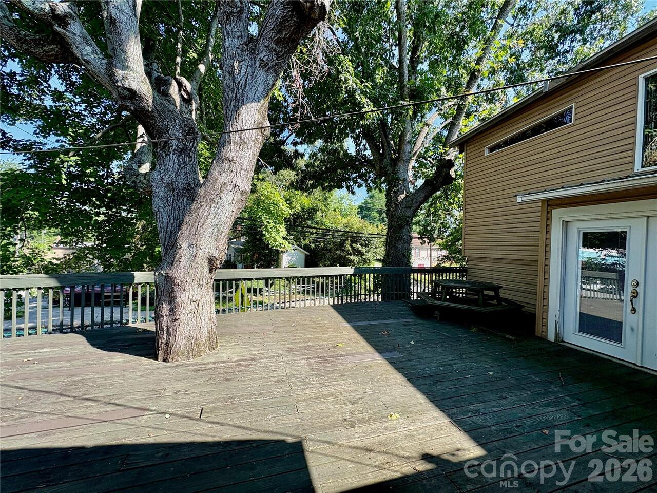 Listing Photo 21
