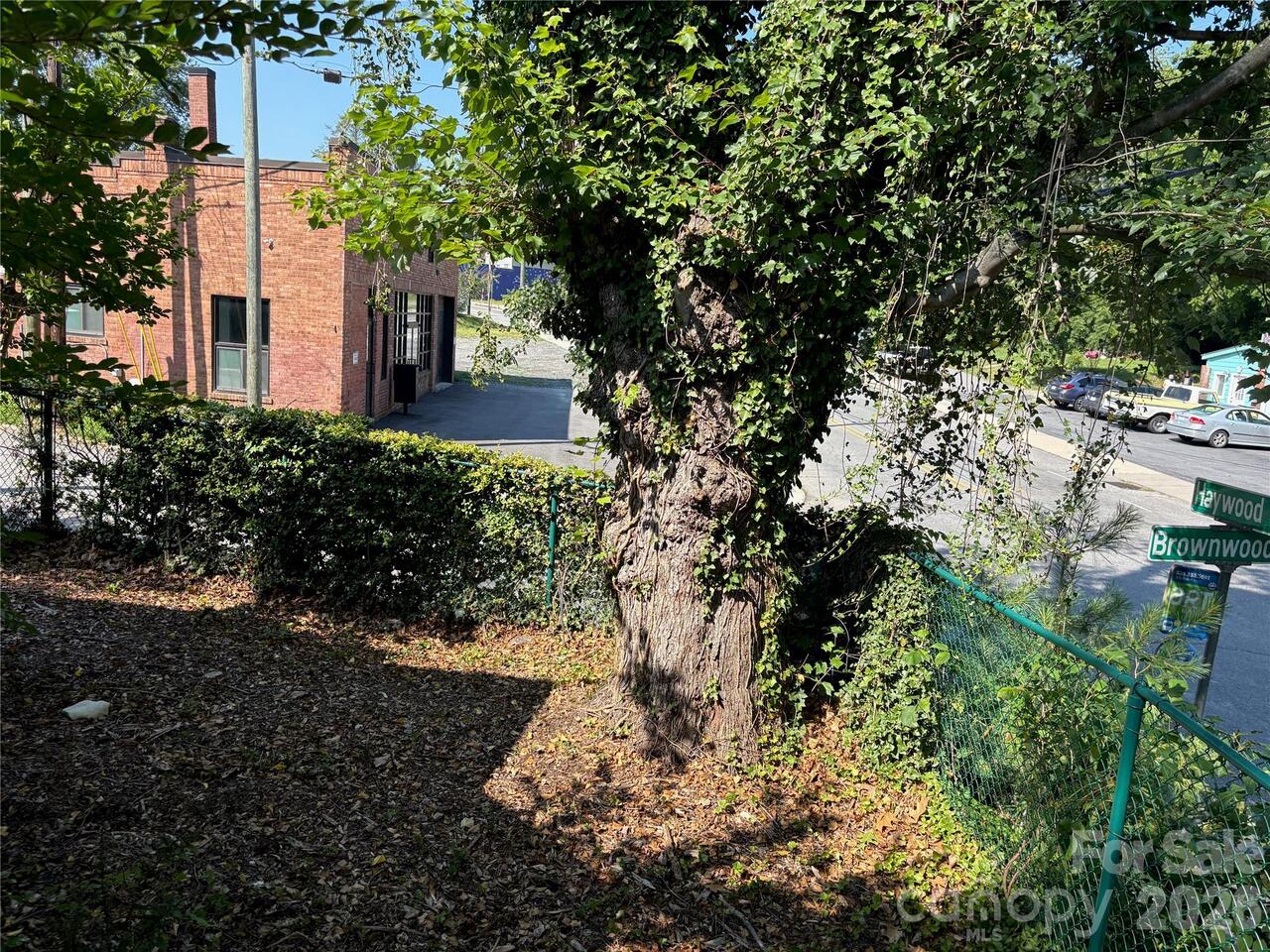 Listing Photo 24