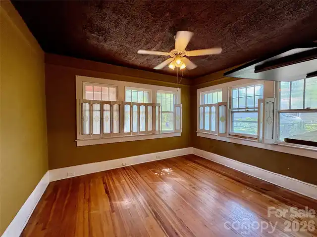 Listing Photo 15