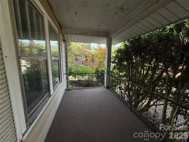Listing Photo 22