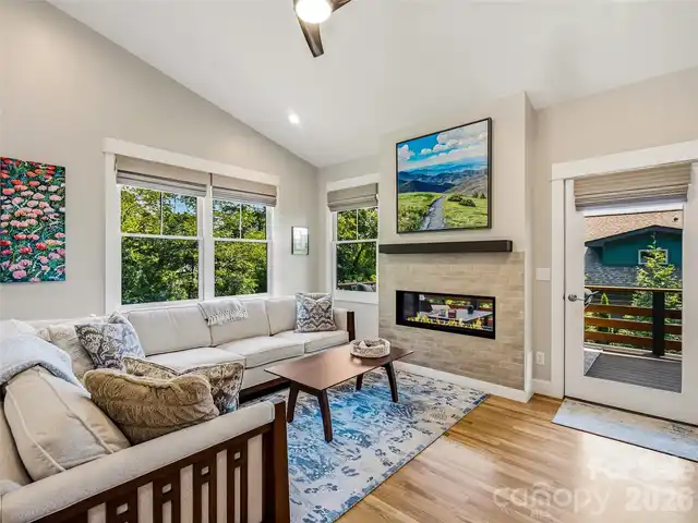 Listing Photo 15