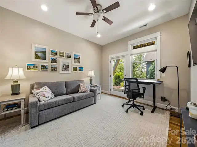 Listing Photo 33