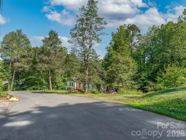 Listing Photo 13