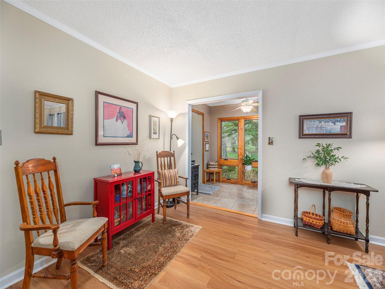 Listing Photo 7
