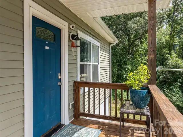 Listing Photo 7