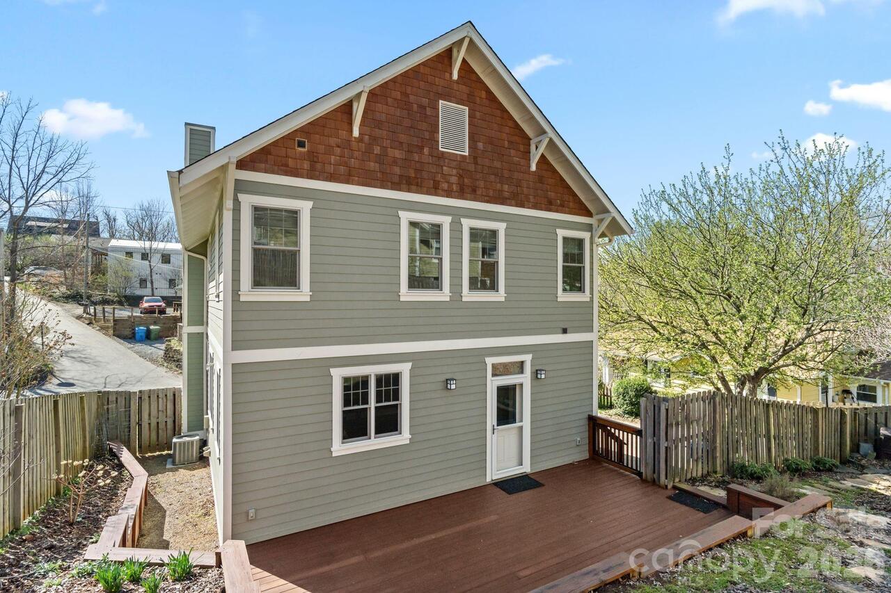 Listing Photo 33