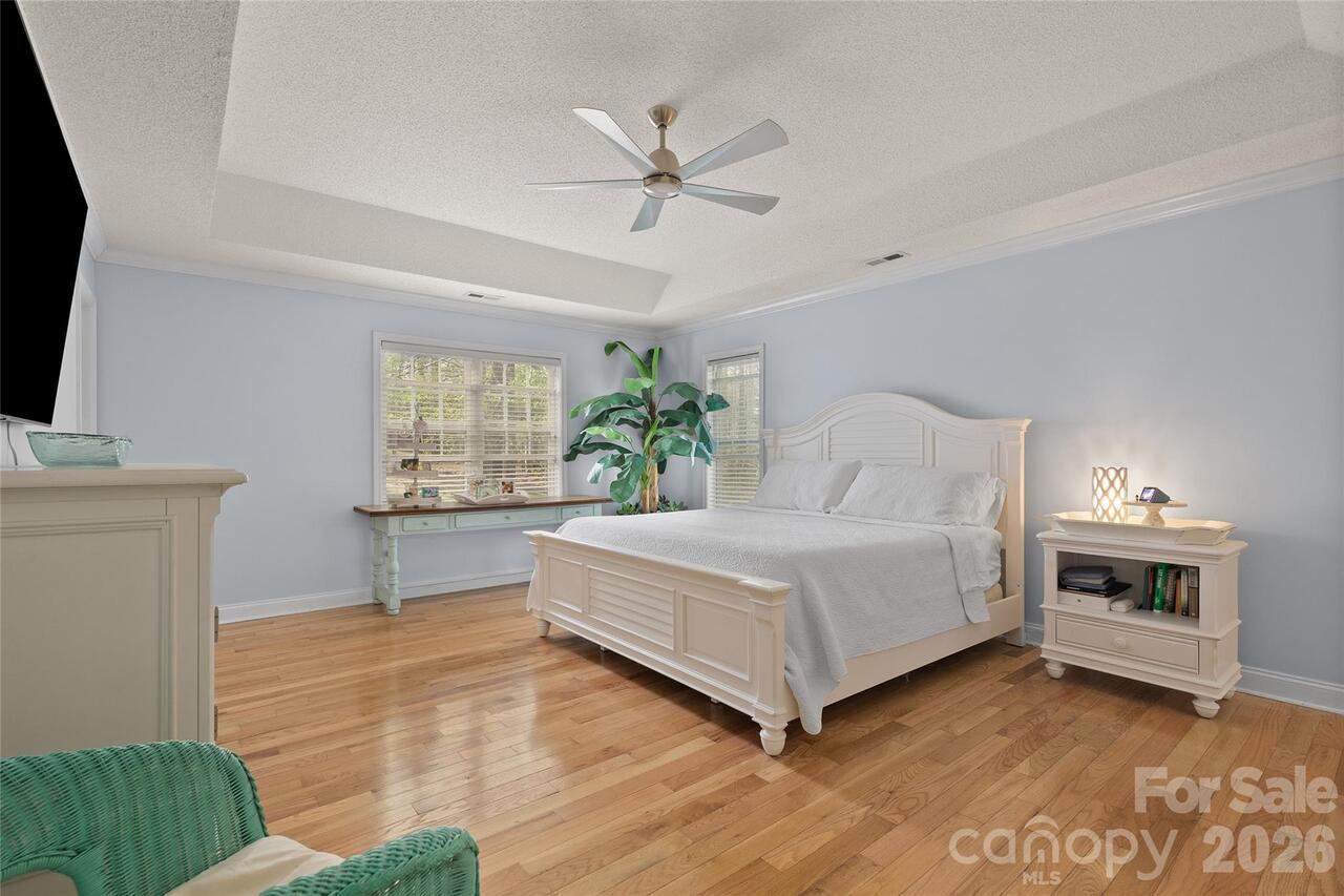 Listing Photo 23