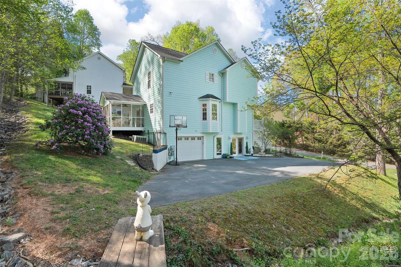 Listing Photo 35