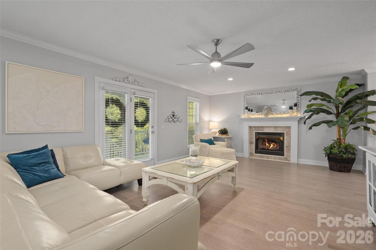 Listing Photo 16