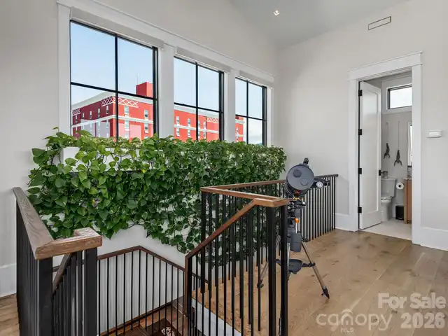 Listing Photo 19