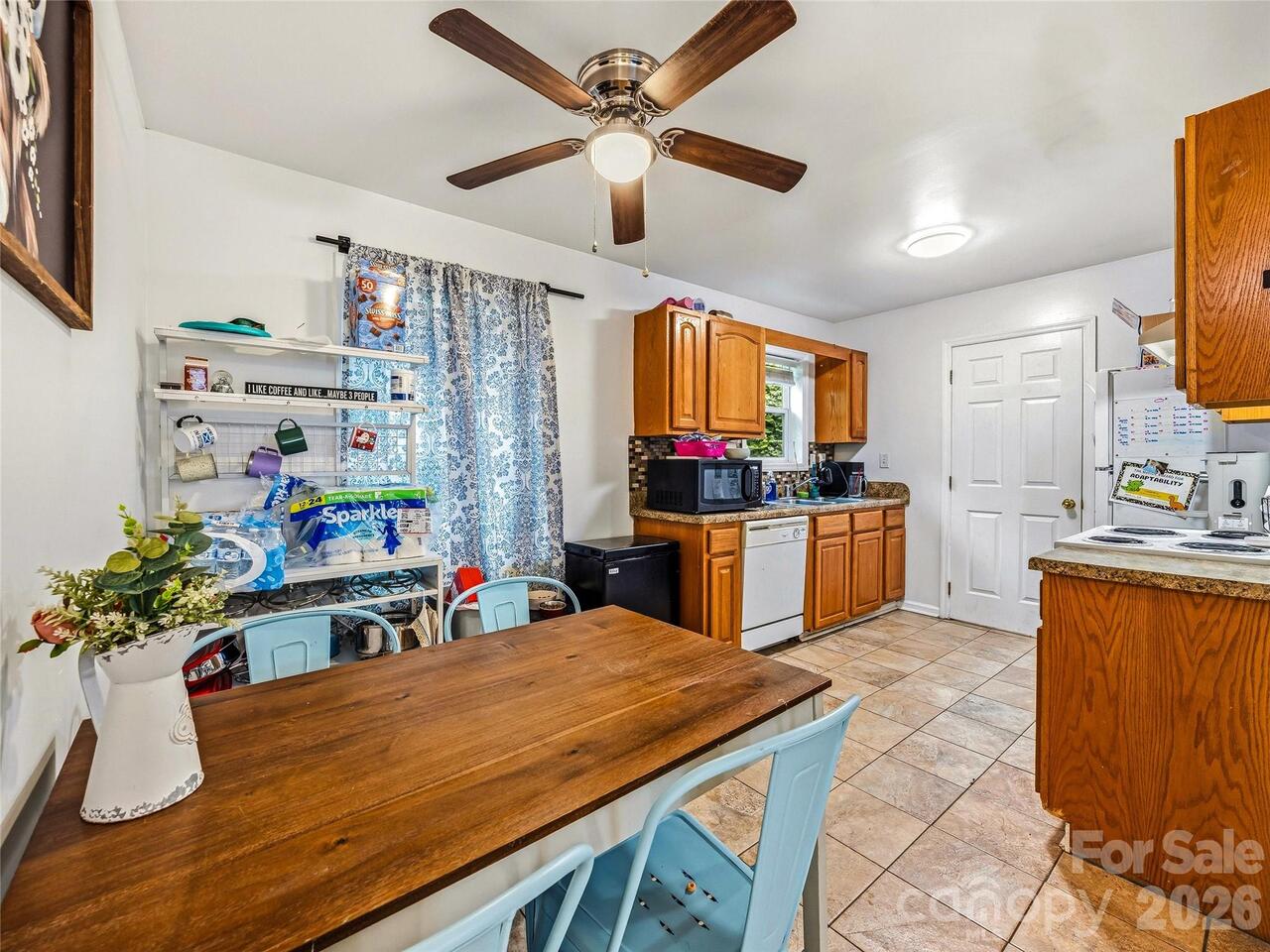 Listing Photo 6