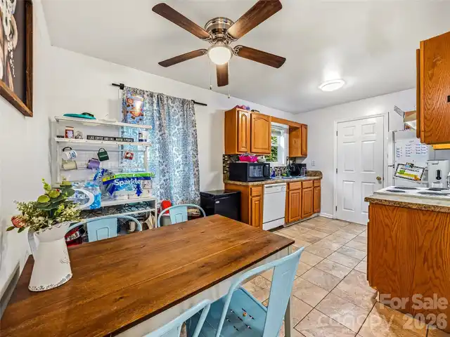 Listing Photo 6