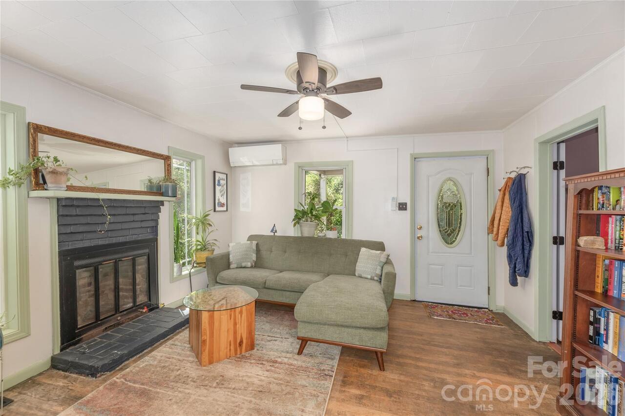 Listing Photo 5