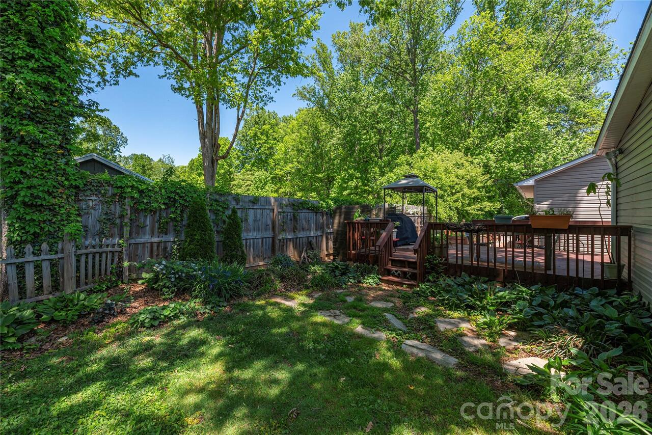 Listing Photo 20